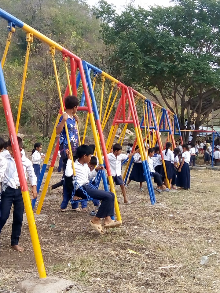 Children at Phnom Prampy Primary School, Phnom Preuk District, Battambang, Cambodia