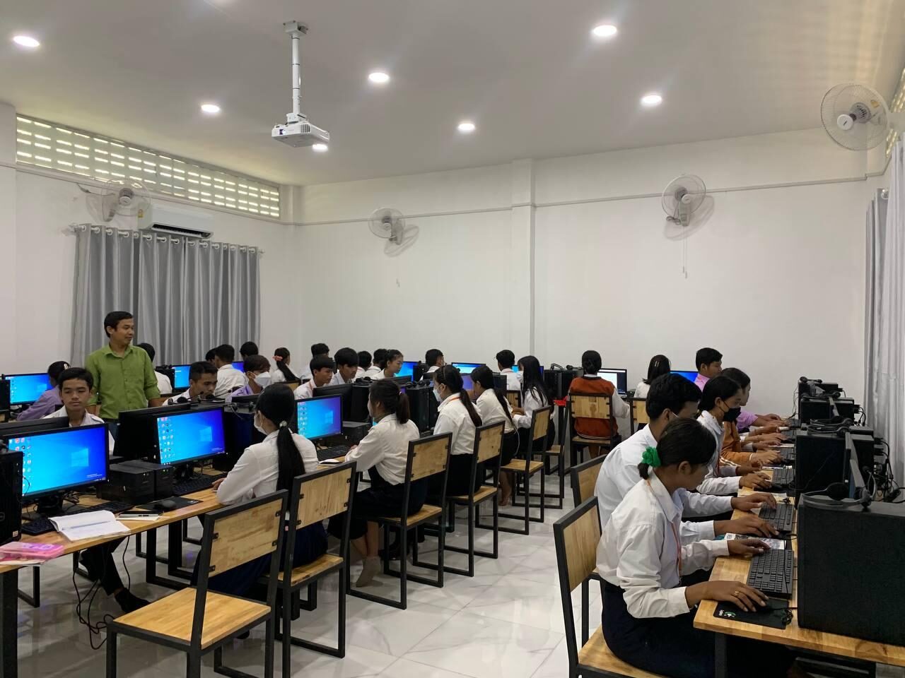 A Computer Lab for Roung Chrey High School